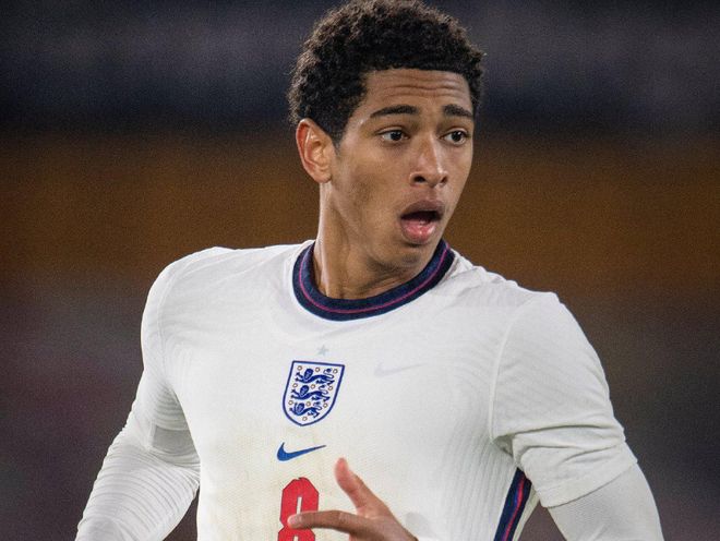 伦敦德比阿森纳或留手 数据支持枪手小胜拿分（伦敦德比：阿森纳或收着踢，数据看好枪手小胜取分）