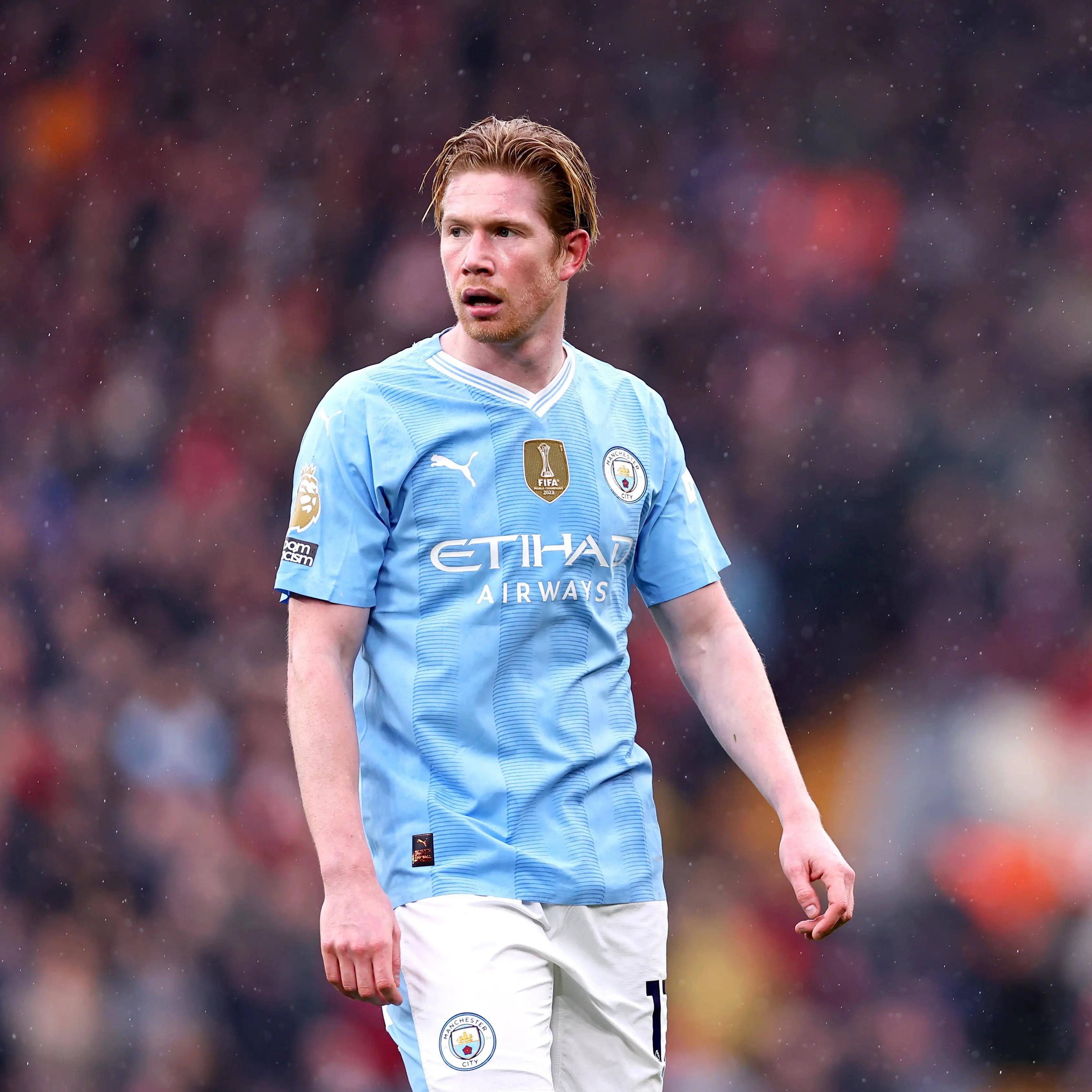 汪涵陪儿子马术竞赛！嚼槟榔超享受，夫妻交替带娃成热议焦点