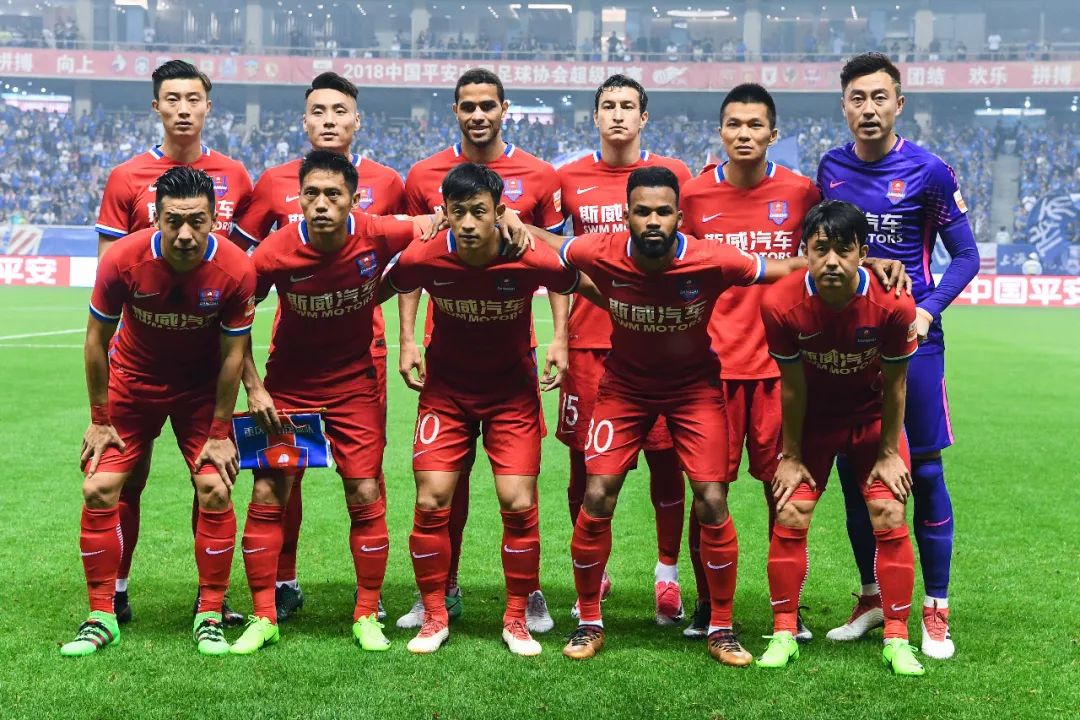 足球的真实魅力（足球的纯粹之美）