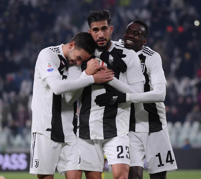 奥赖利：我们队内互相配合得很好；现在不会讨论争冠（奥赖利：球队配合默契，眼下不谈争冠）