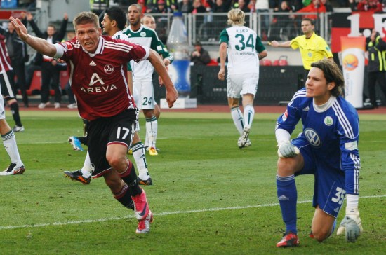 凯恩：2025最难忘时刻？ 当然是赢得德甲 生涯首冠的感觉棒极了（凯恩：2025年最难忘？捧起德甲，生涯首冠的感觉无与伦比）